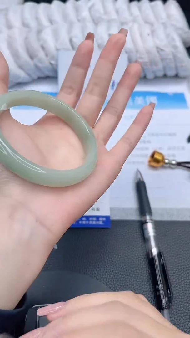 石英质玉手镯未镶嵌48-62.1