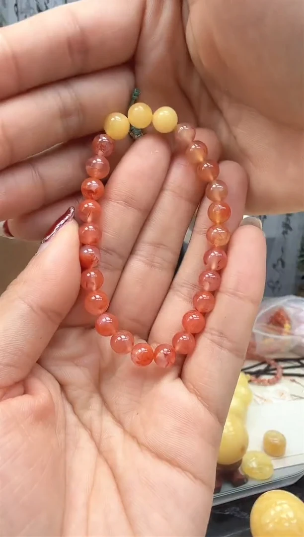 【闪购商品】琥珀裸石未镶嵌手串  多样性发一