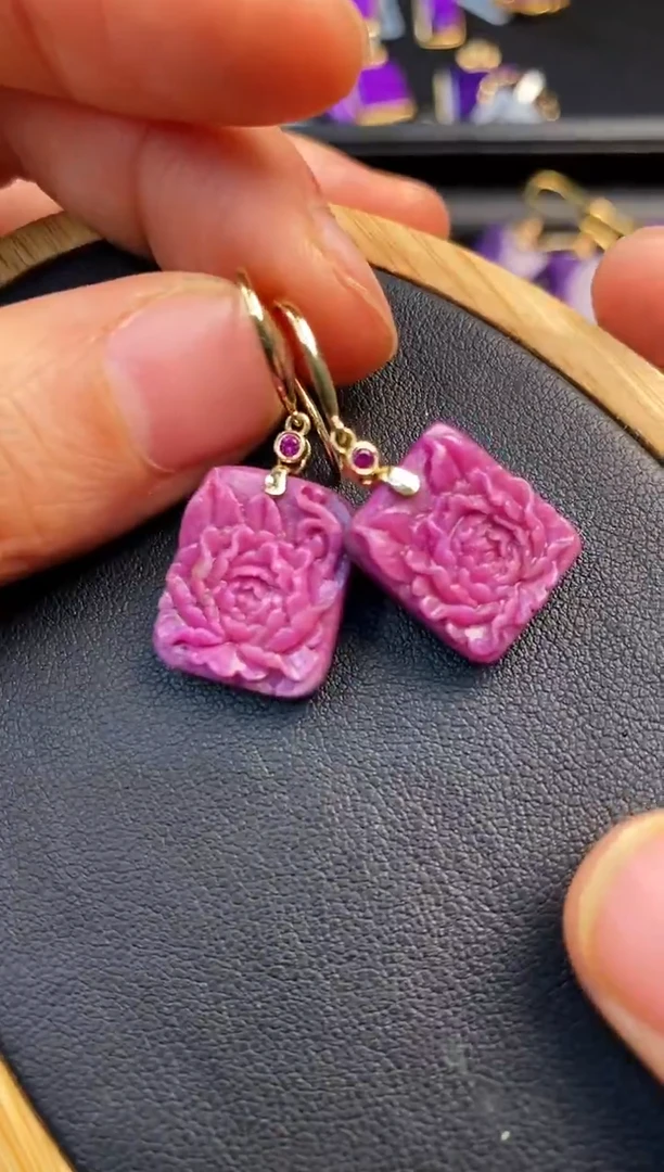 苏纪石（舒俱来）18K金镶嵌耳饰1