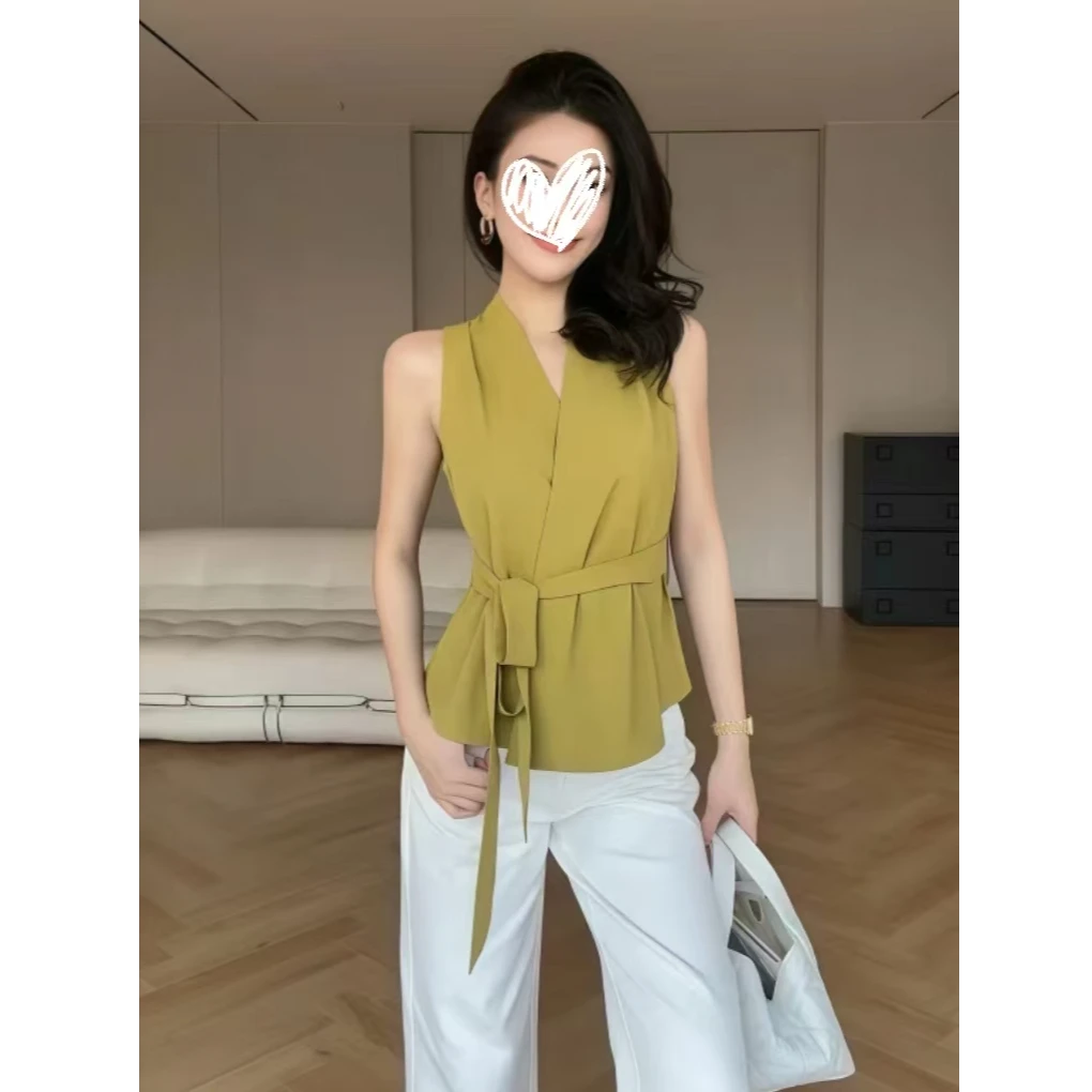 露肩性感设计感无袖上衣
