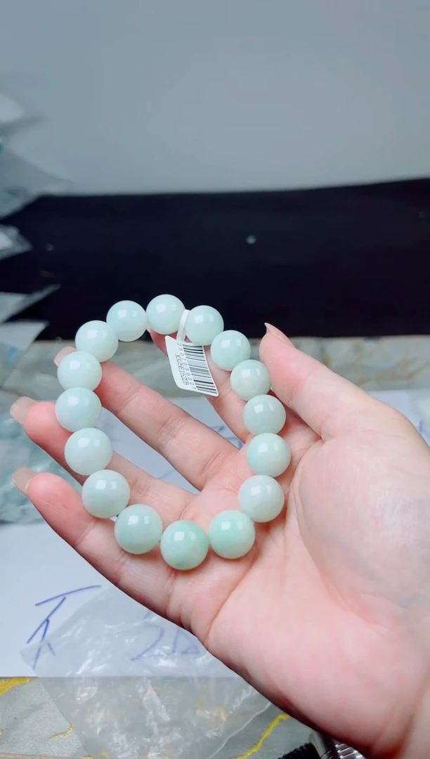 未镶嵌定制翡翠翡翠