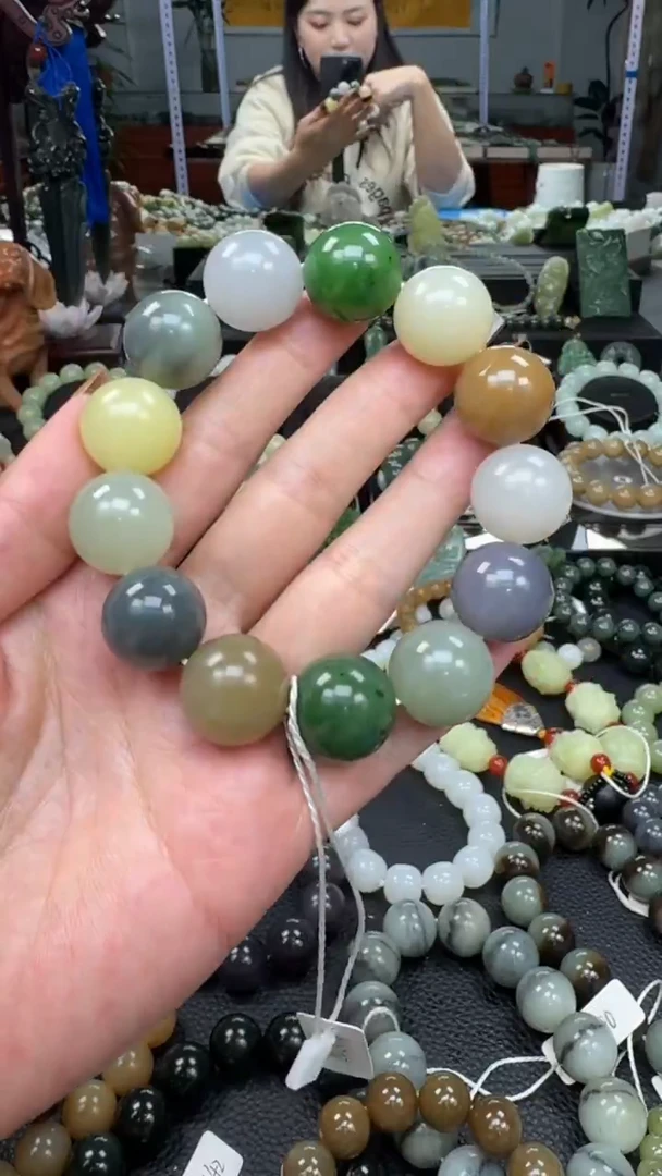 未镶嵌手串和田玉多宝卡18