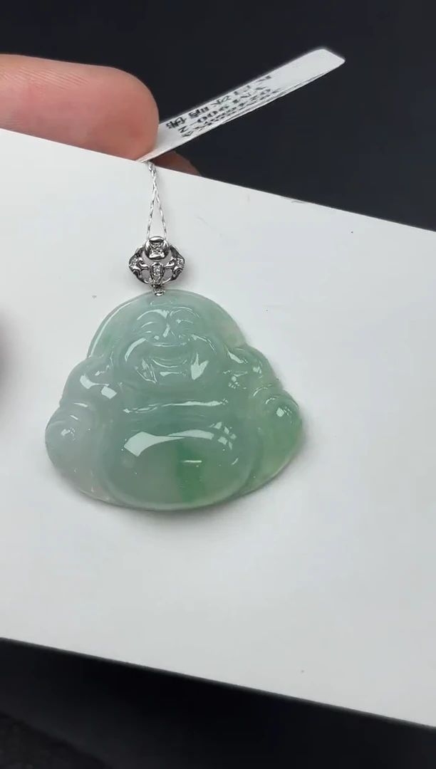 颈饰18K金镶嵌翡翠佛公