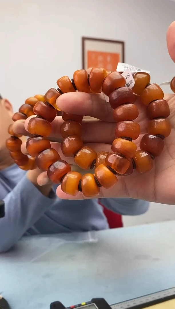 琥珀未镶嵌珠宝奇石假一罚十w，微瑕多样性发一件036