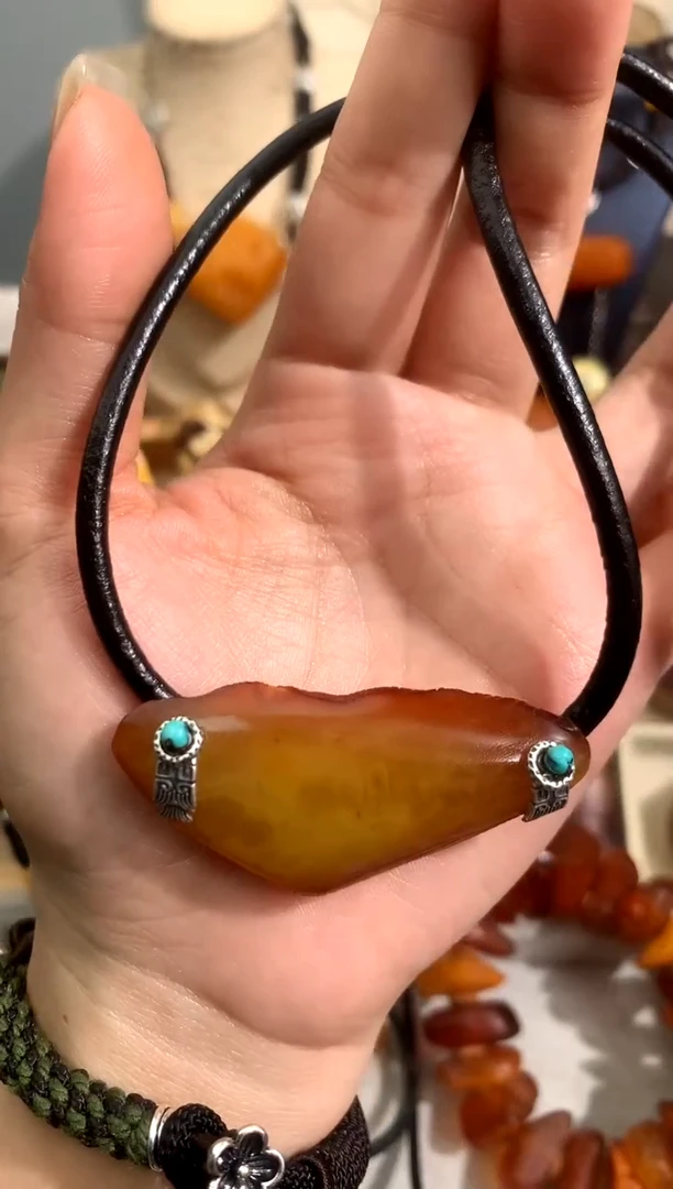 【闪购商品】蜜蜡裸石未镶嵌似玉