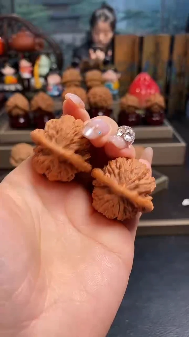 【闪购商品】文玩核桃吊坠H530蟠龙纹35