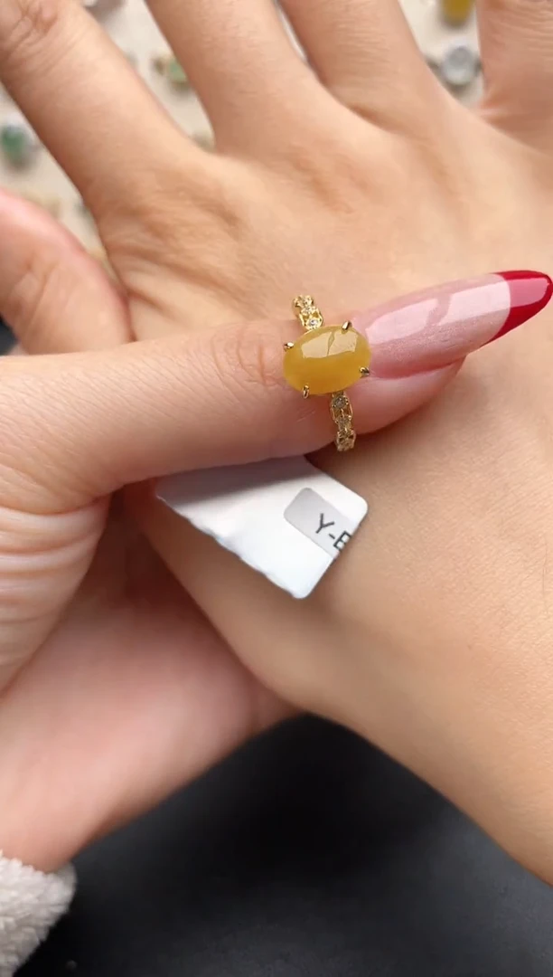 【闪购商品】翡翠戒指银S925镶嵌一物一证一礼盒