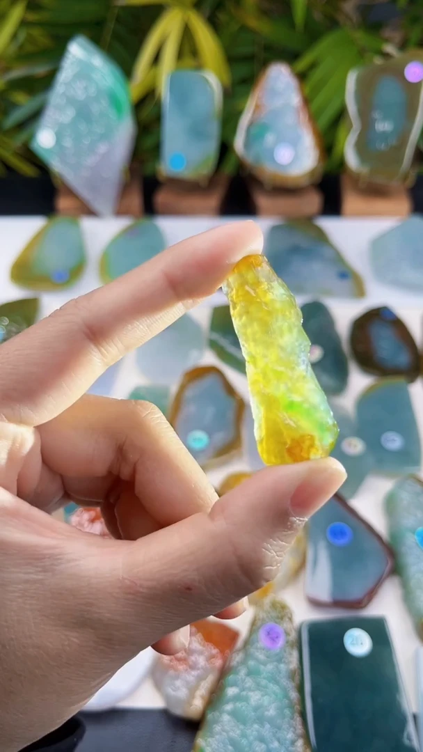 未镶嵌定制翡翠翡翠