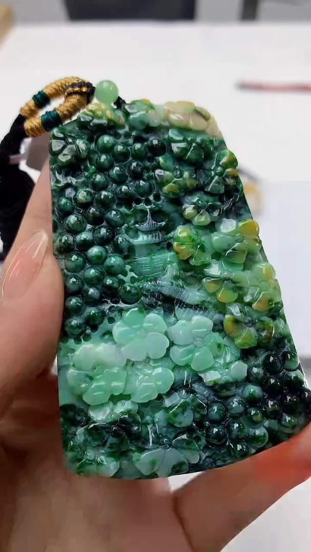 【闪购商品】定制翡翠未镶嵌1502ms-毛货挂件172