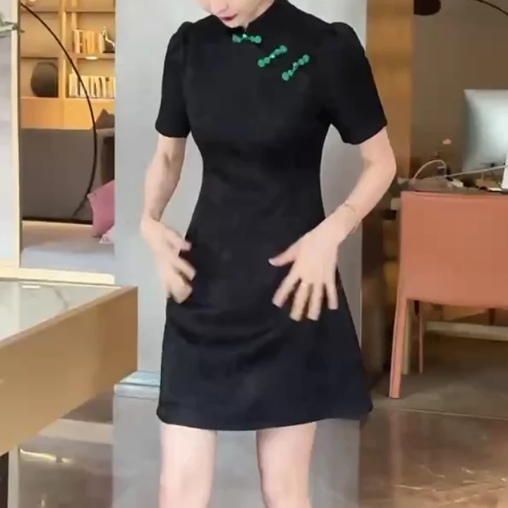 2025夏季新款时尚显瘦气质女士网红洋气连衣裙百搭款D6537