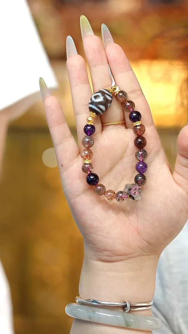 未镶嵌颈饰玛瑙/玉髓（覆膜）Q33286多样性发其一