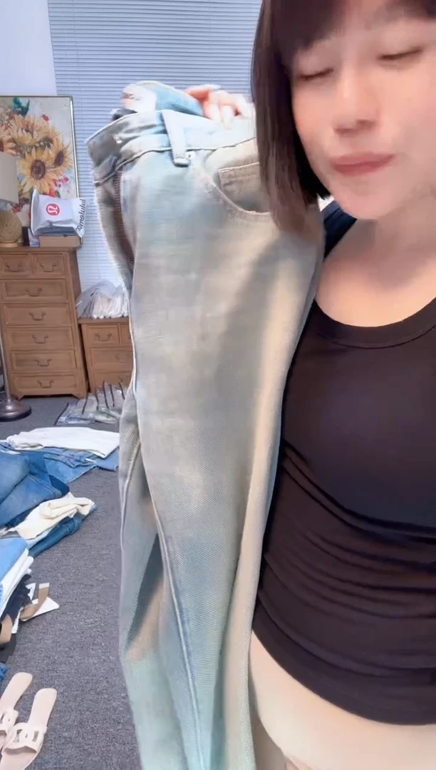 439