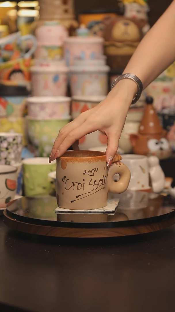 景德镇釉下彩绘设计师款式陶瓷