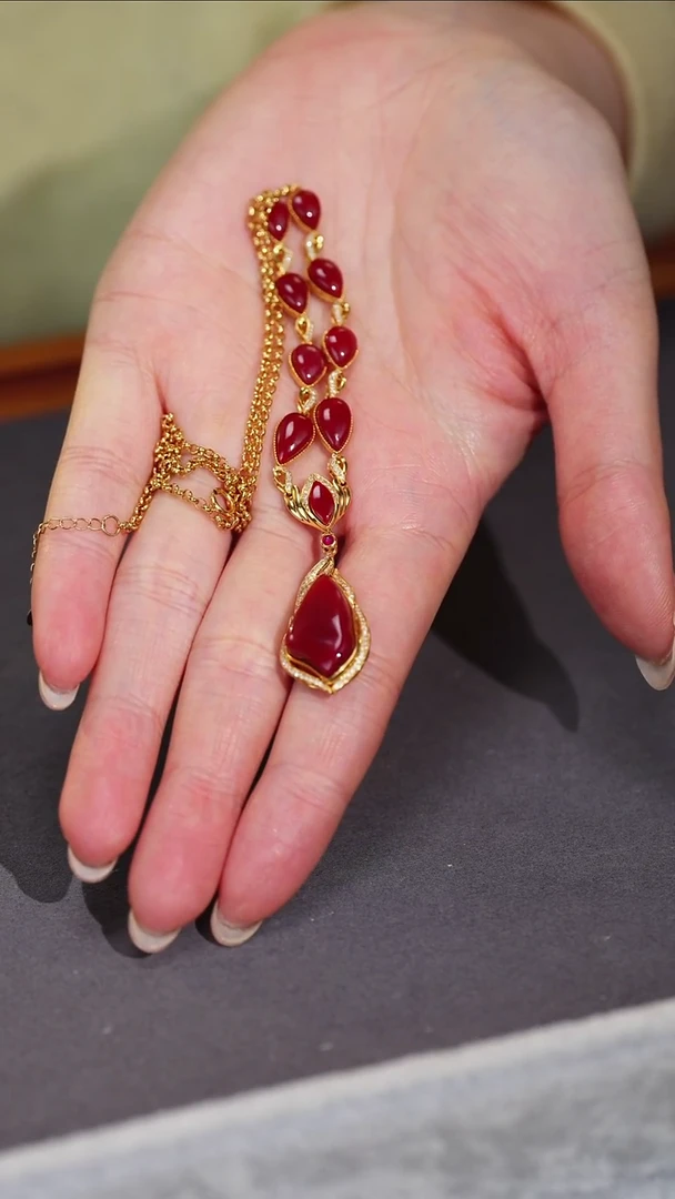 项链18K金镶嵌南红玛瑙原矿X-1