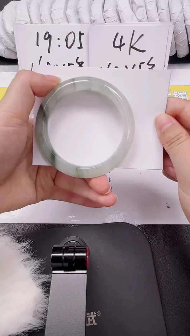 【闪购商品】石英质玉手镯未镶嵌91