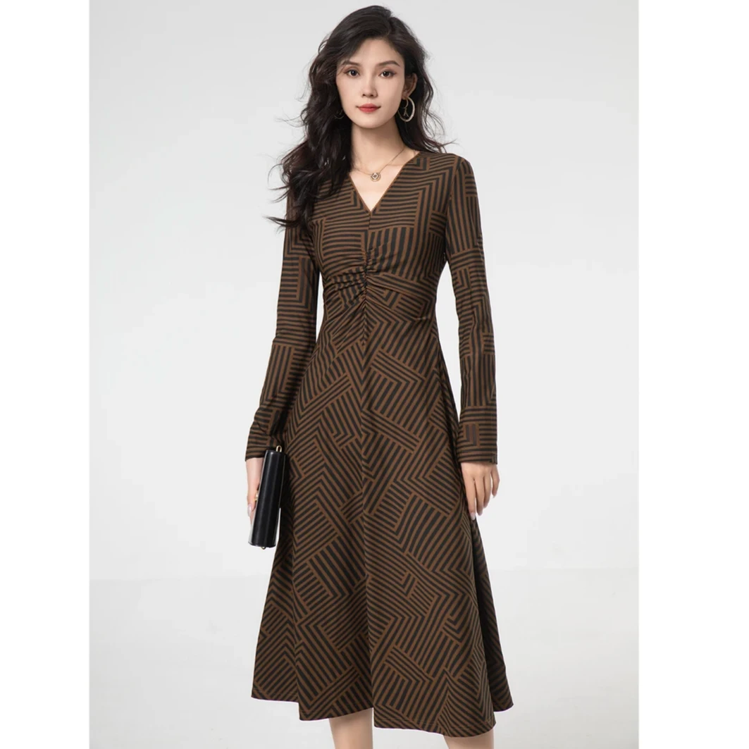 AMASS/阿玛施老钱风气质优雅显瘦收腰长袖V领褶皱连衣裙5500466