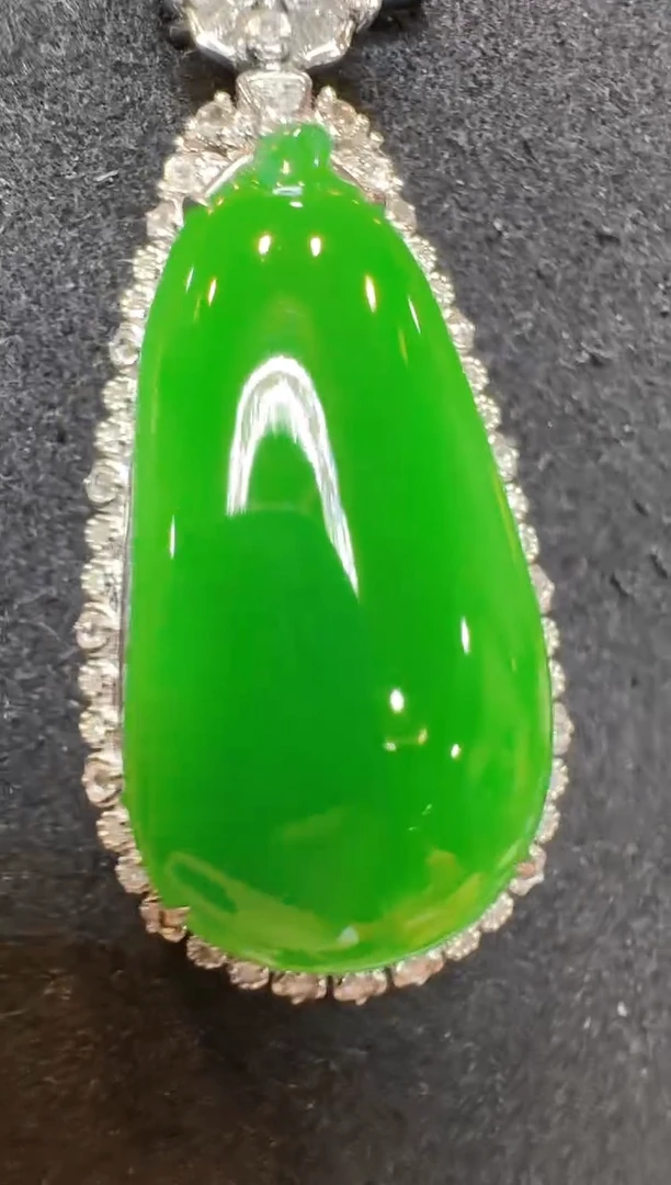 吊坠(不含链)18K金镶嵌翡翠多样性团购发一件