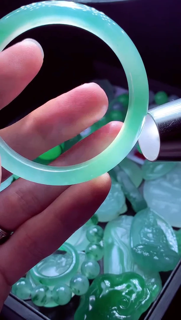 未镶嵌定制翡翠齐****#翡翠毛货定制