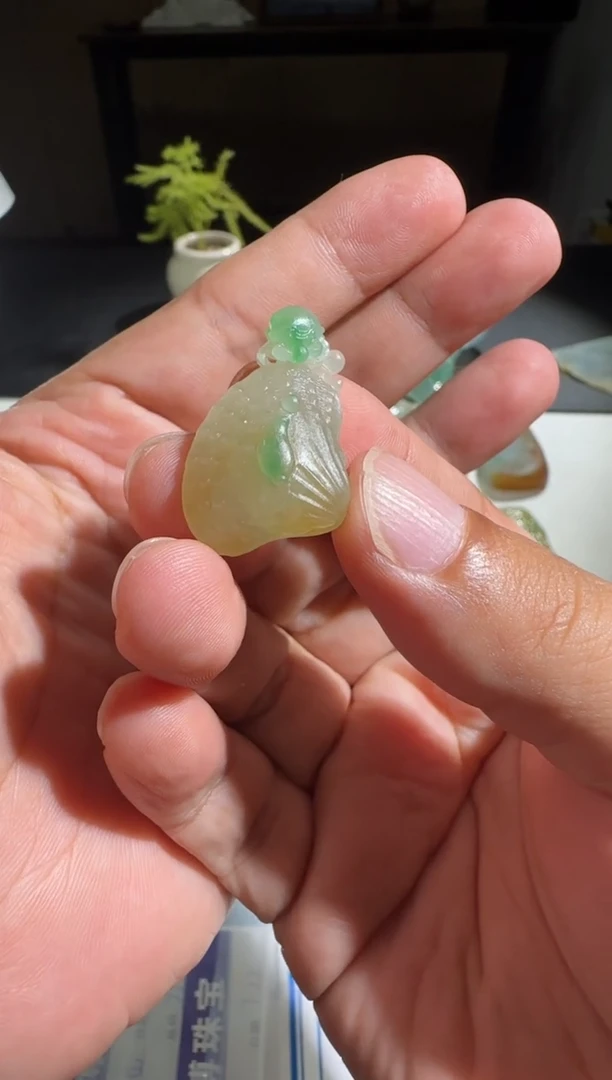 定制翡翠未镶嵌缅甸A货翡翠