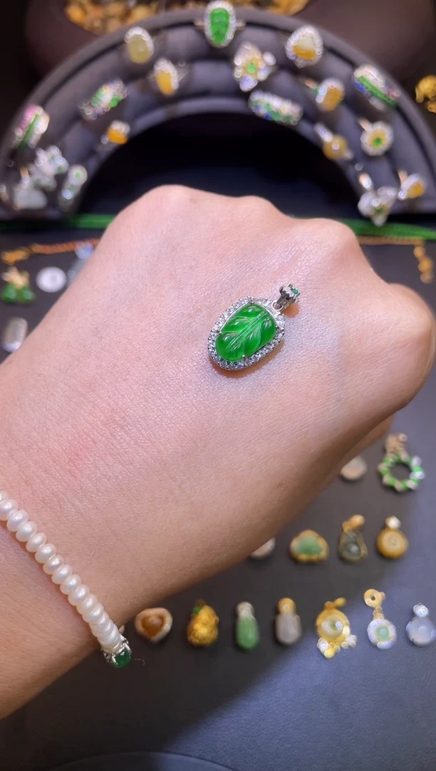 吊坠(不含链)银S925镶嵌翡翠1