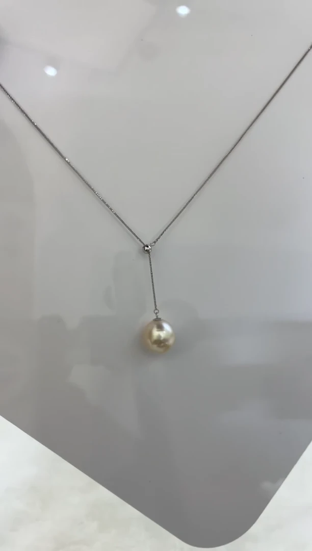 颈饰18K金镶嵌海水珍珠9-10