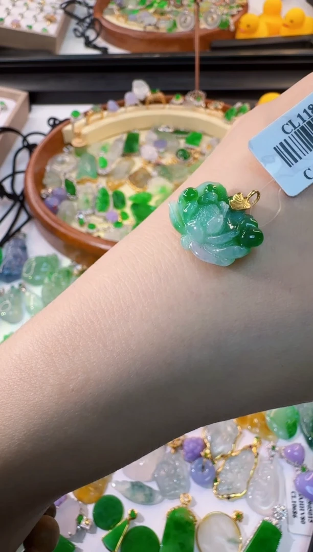 翡翠18K金镶嵌吊坠(不含链)天然缅甸A货翡翠