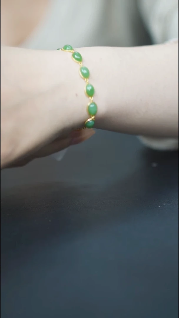 未镶嵌手链和田玉碧玉苹果绿蛋面HD40090