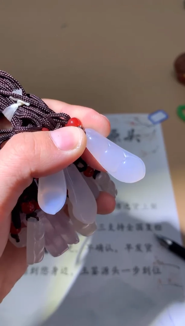 合金颈饰玛瑙/玉髓玛瑙挂件