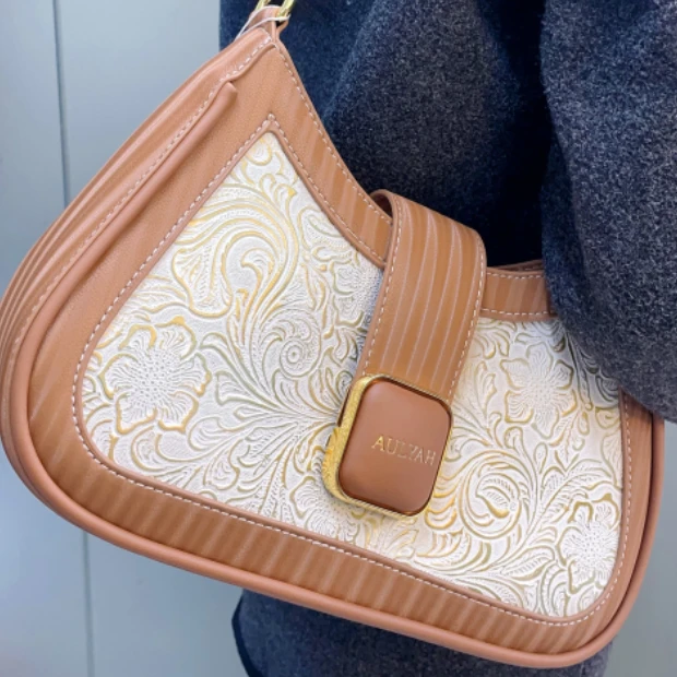 休闲印花肩包经典复古挎包手提包包腋下包休闲包通用轻奢拉链