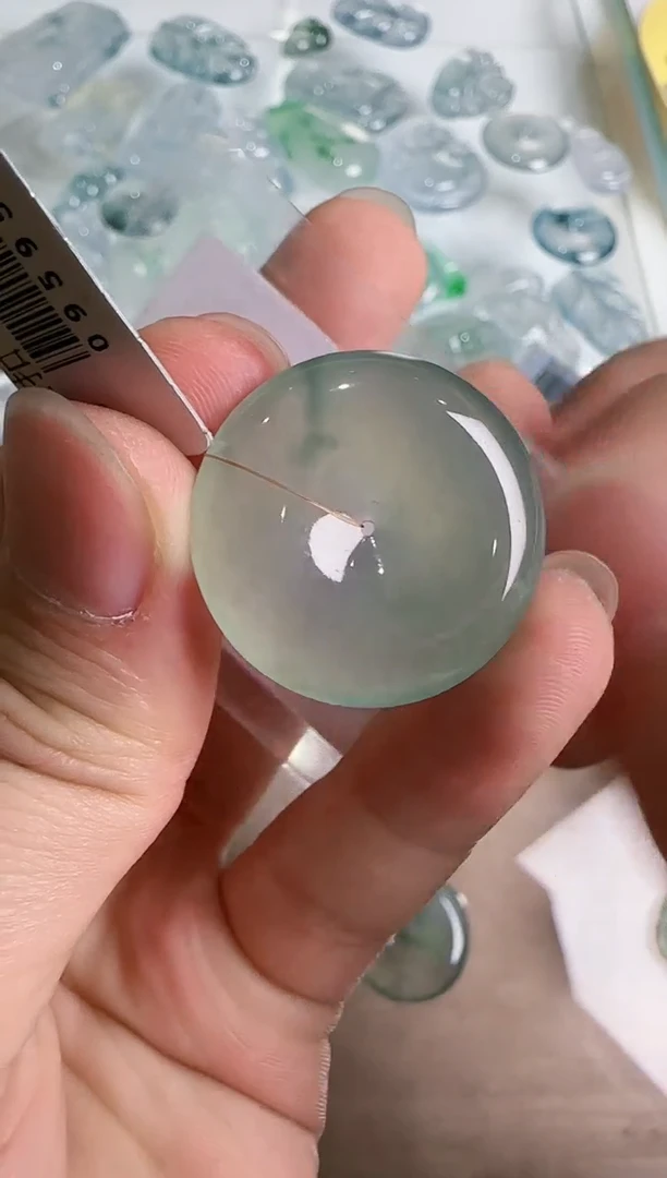 【闪购商品】翡翠吊坠(不含链)未镶嵌··