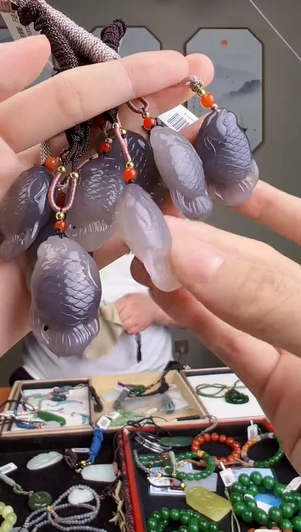 颈饰未镶嵌和田玉多样性发货 拍一单发一个