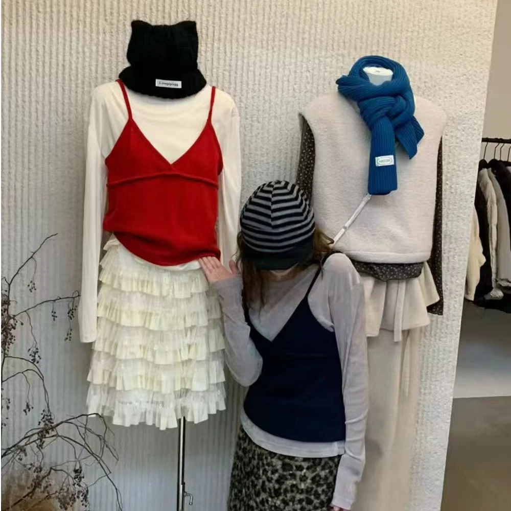 韩版甜妹叠穿两件套女2025冬季新款针织吊带搭配打底上衣