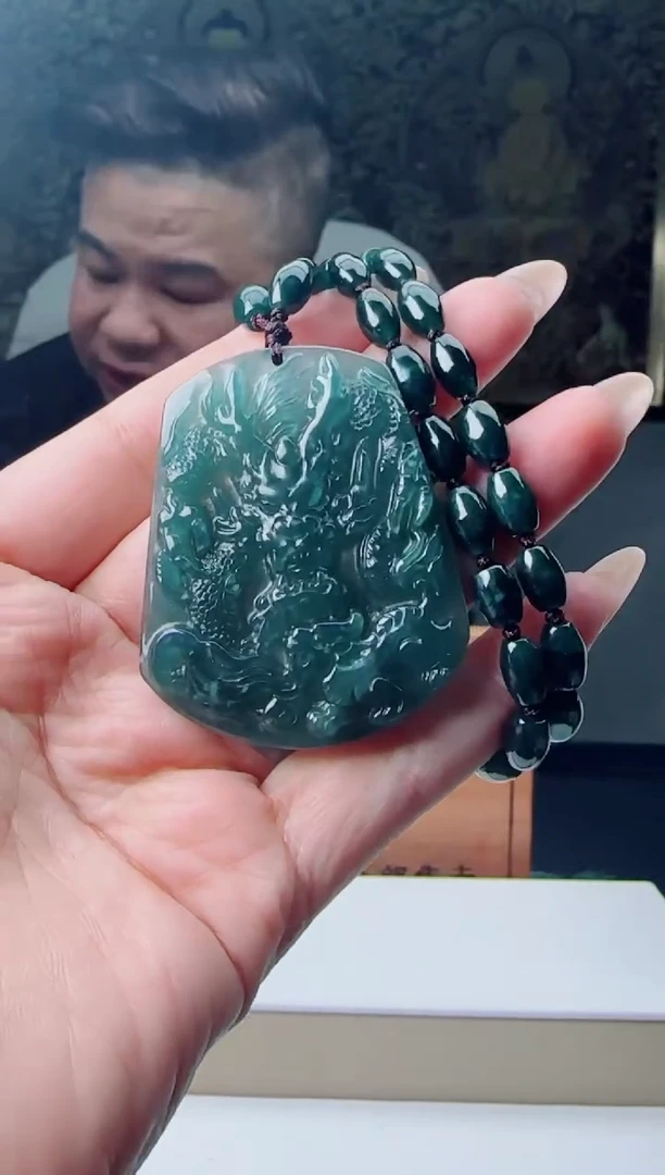 【闪购商品】翡翠颈饰未镶嵌多样性随机一件发货