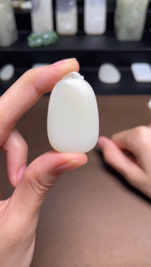 和田玉未镶嵌颈饰44 带包容