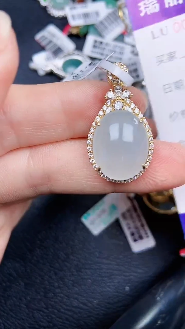 颈饰银S925镶嵌翡翠0800