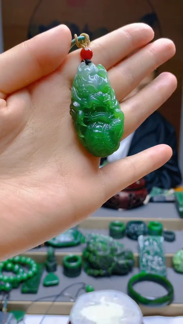 【闪购商品】和田玉（碧玉）颈饰未镶嵌1