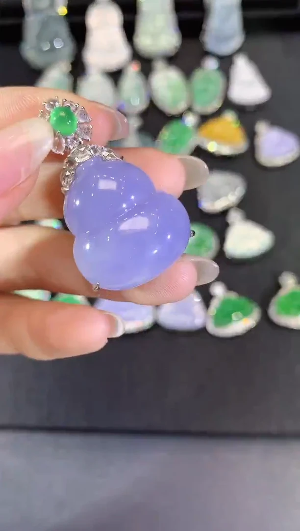 吊坠(不含链)18K金镶嵌翡翠92-葫芦