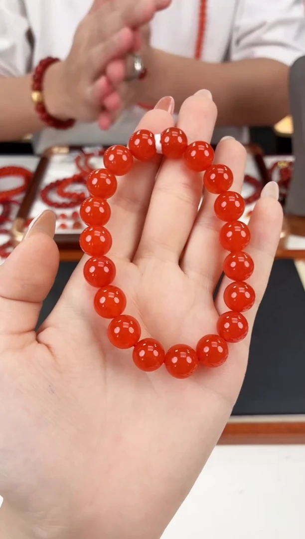 南红玛瑙未镶嵌冰红手串10+一个/条