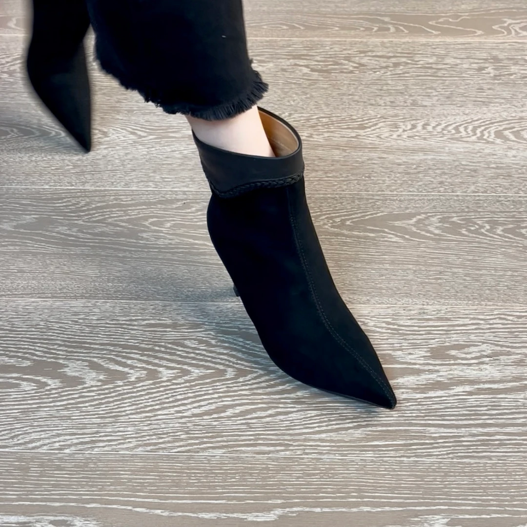 7.5CM牛皮后拉链靴子女尖头细跟不累脚时装靴高跟瘦瘦靴气质短靴