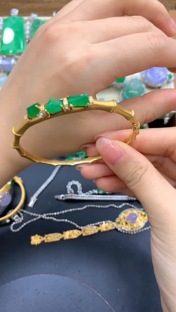 【闪购商品】翡翠手镯18K金镶嵌528-中国好珍宝1