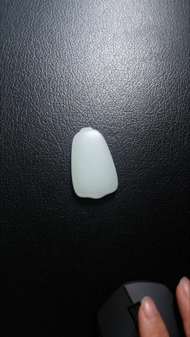 颈饰未镶嵌和田玉无事牌