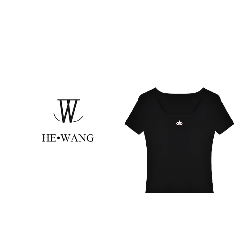 HW 经典银标字母装饰方领显瘦针织短袖-00236