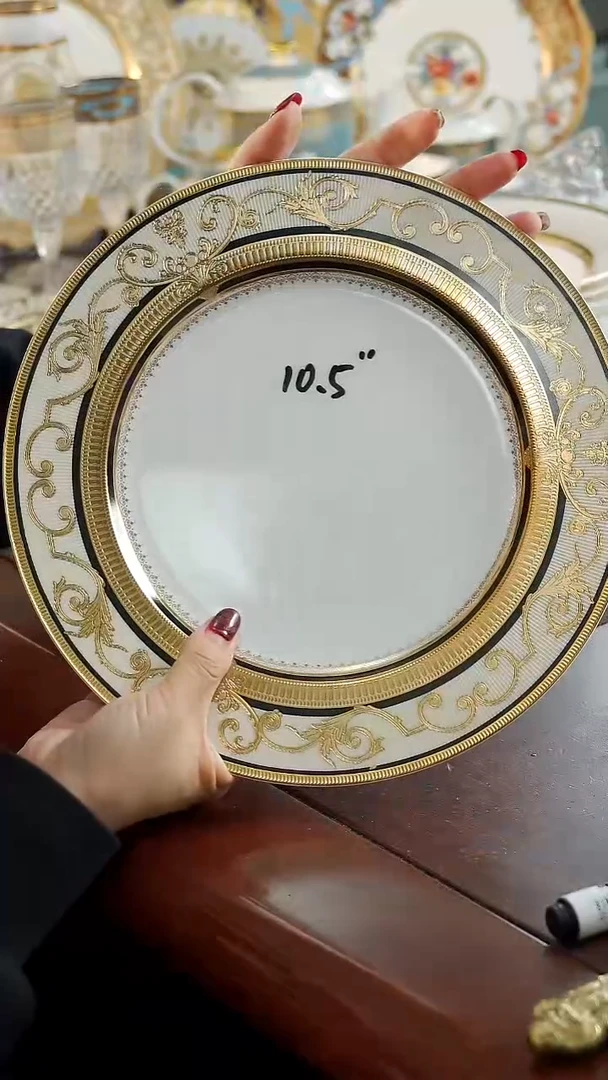 瓷片10.5英寸平盘1个