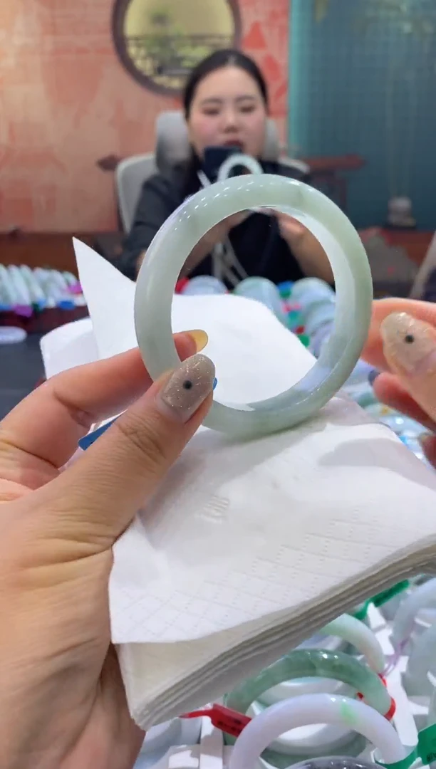 未镶嵌手镯翡翠多人000012496