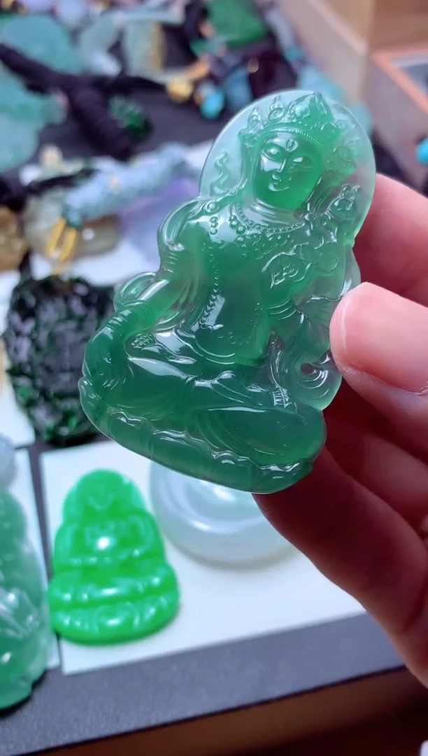翡翠未镶嵌颈饰天然翡翠A货