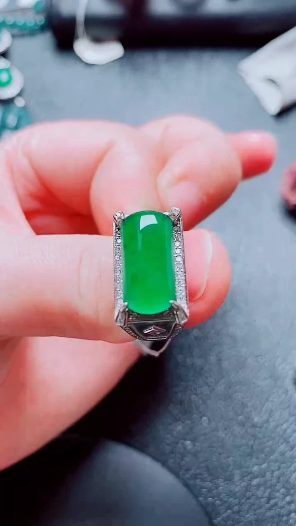 银S925镶嵌戒指翡翠1111