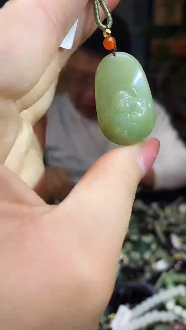 颈饰未镶嵌和田玉多样性发货，拍一发一