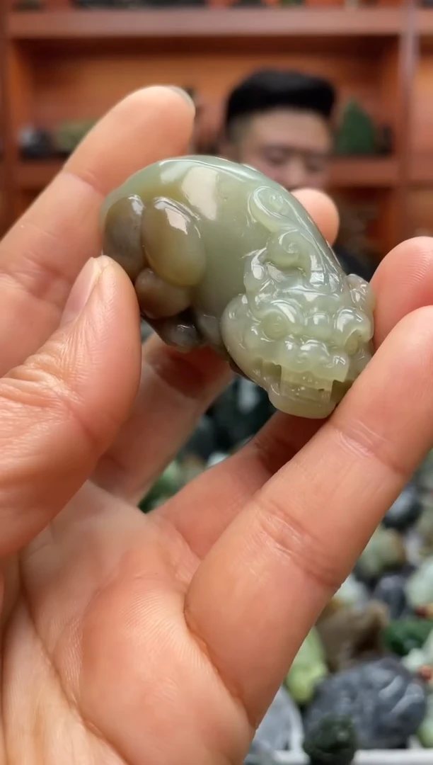 未镶嵌和田玉把件1