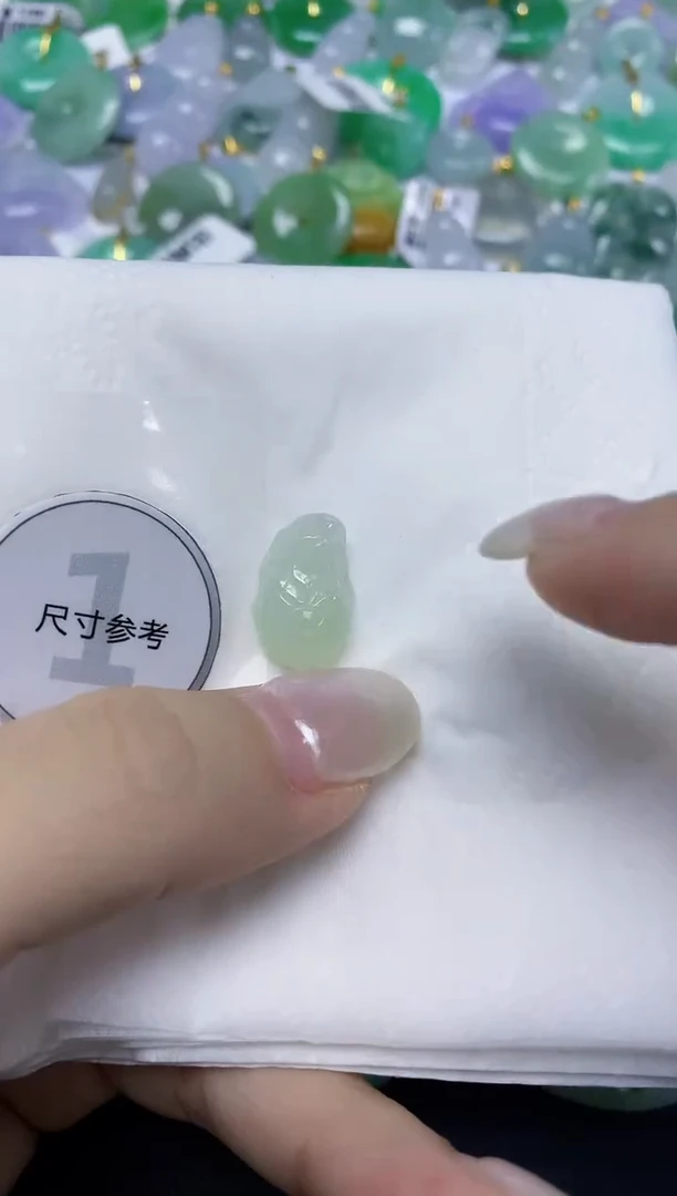 翡翠未镶嵌颈饰薯*条天然缅甸翡翠A货百元以上9元证书费自理