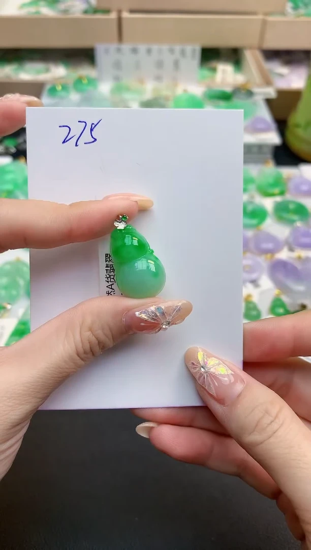 颈饰18K金镶嵌翡翠天然缅甸A货翡翠